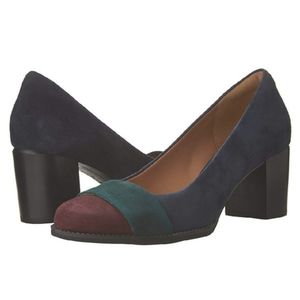 Love! Rare Clarks artisan